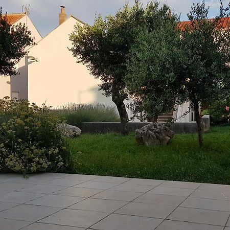 Hotel Sobe Zeneral Novalja Zewnętrze zdjęcie